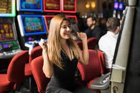 Digital bet board interface showing all Sic Bo wager types and payout structures